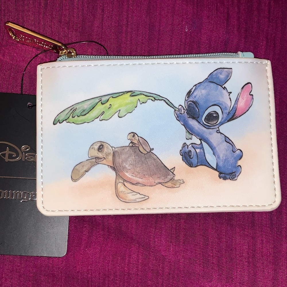 NWT Stitch Loungefly Cardholder